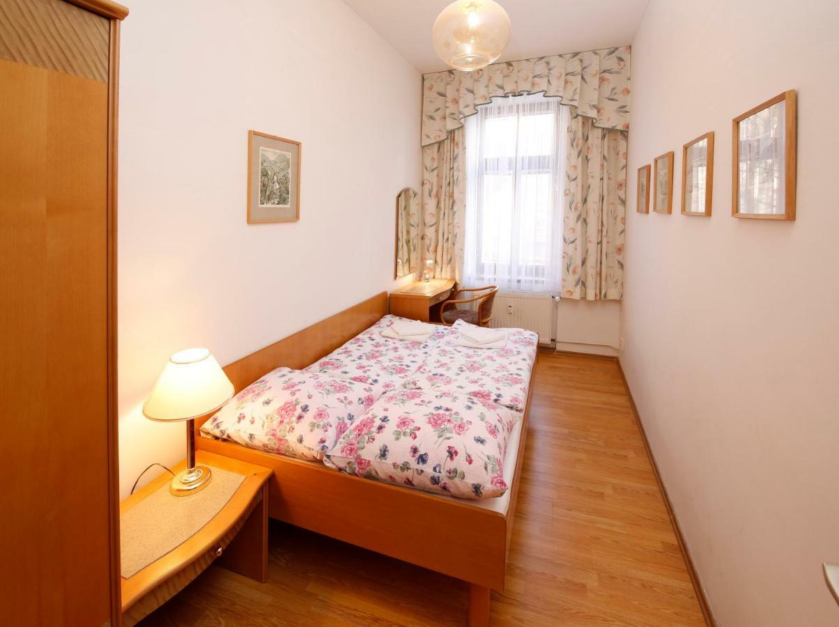 Apartman Moravska Karlovy Vary Exteriér fotografie
